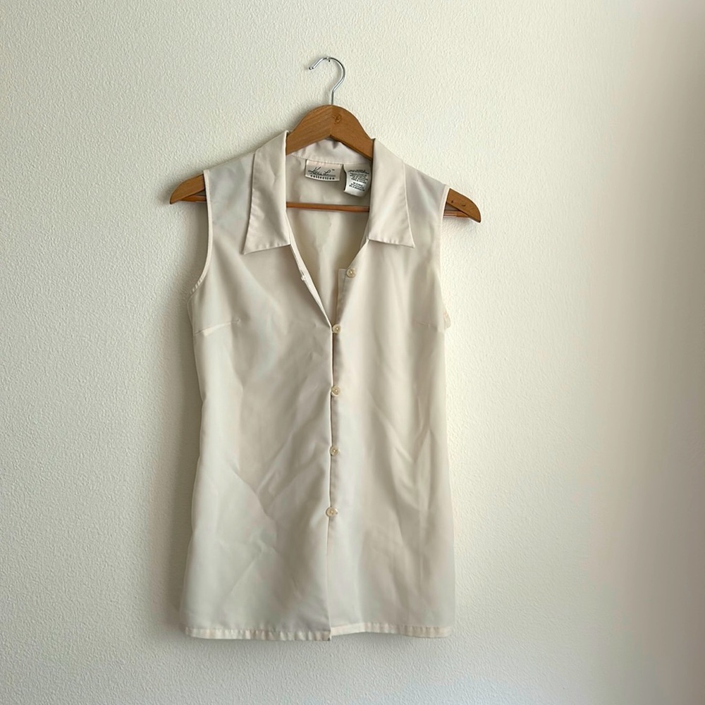 Vintage Collared Sleeveless Button Down
